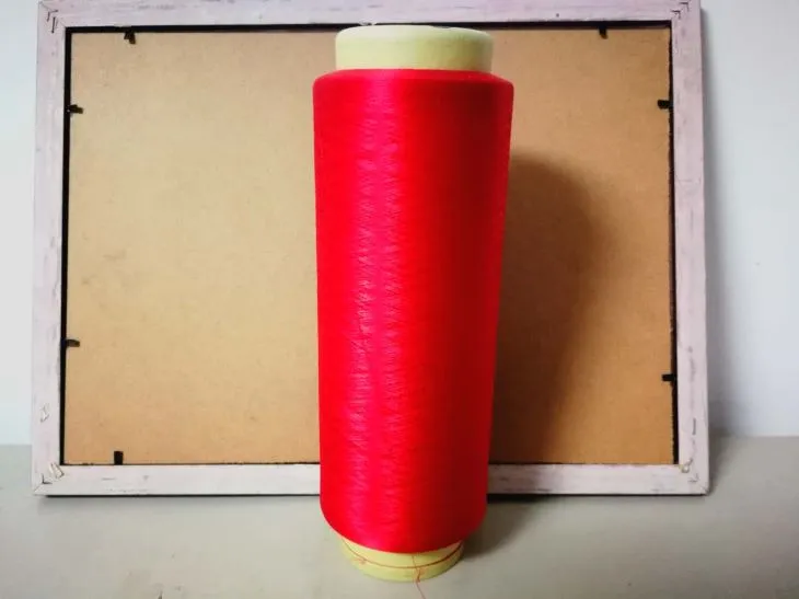 Kohandatud polüester jobu värvitud lõng 10D/12F